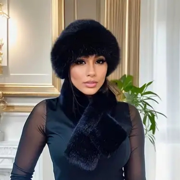 NWT 2 PC SET FUR TRIMMED HAT AND STOLE. STUNNING!! - Picture 2 of 3